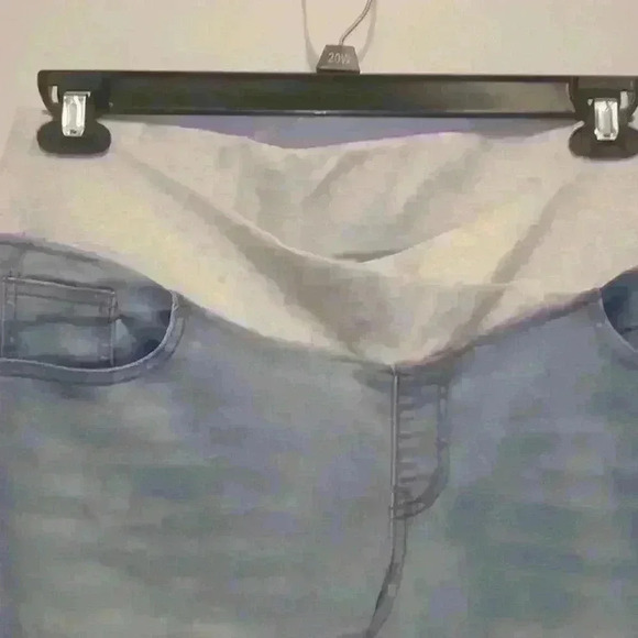 Foucome Cute Distressed Women's Maternity Low-Rise Skinny Ankle Jeans - Picture 5 of 11